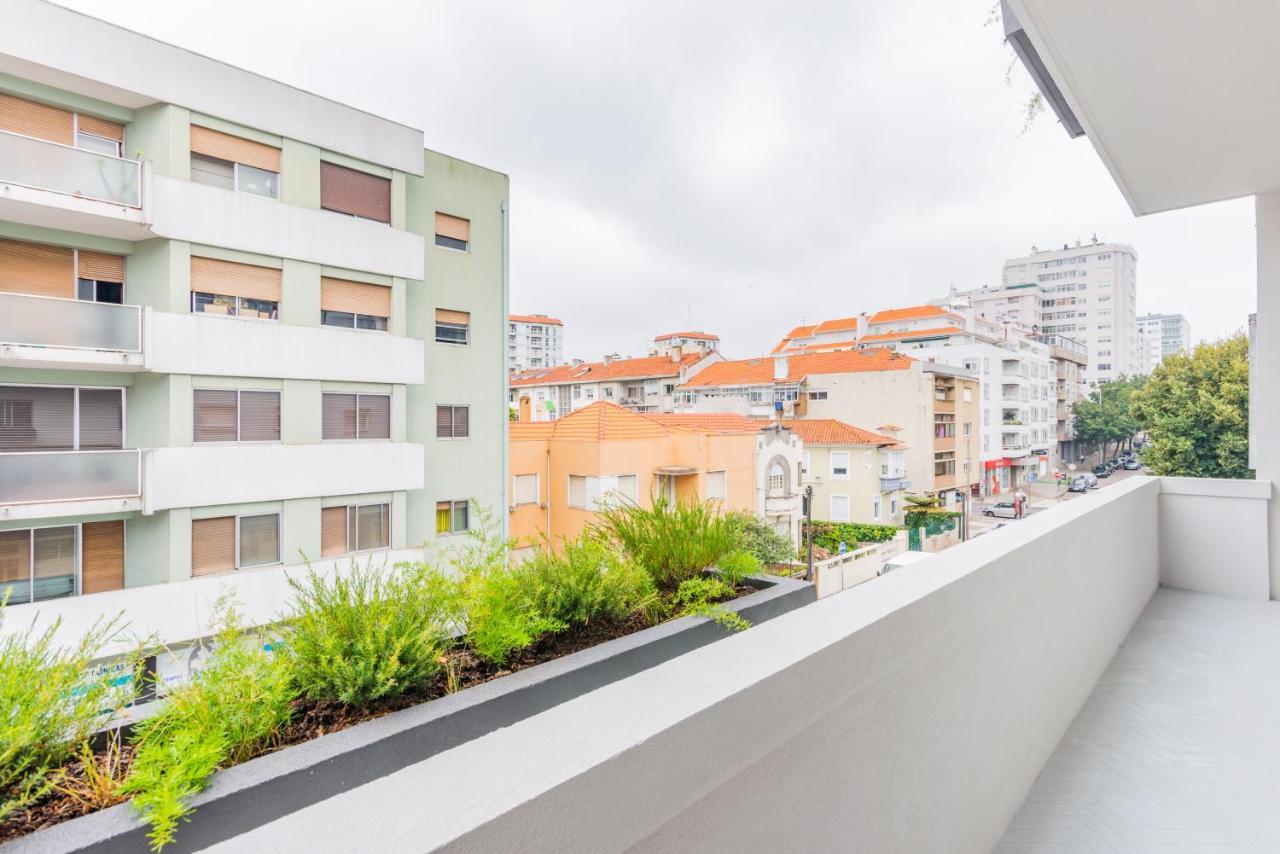 Amazing Duplex - Mid Century Experience & Parking Apartment Porto Exterior photo